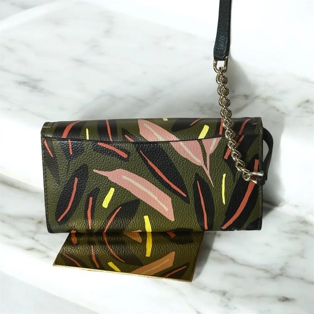 EUC Kate Spade Eva Modern Feather Wallet On a Chain. Retail $248.00